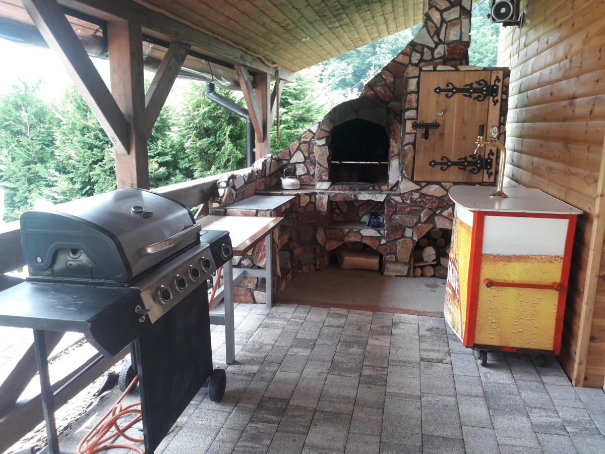 Baligród Jaskowa Chata Bieszczady Apartament Z Basenem מראה חיצוני תמונה