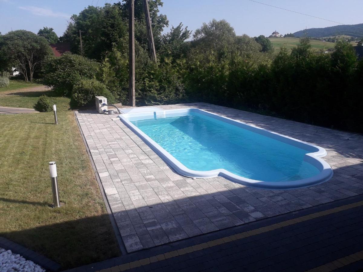 Baligród Jaskowa Chata Bieszczady Apartament Z Basenem מראה חיצוני תמונה