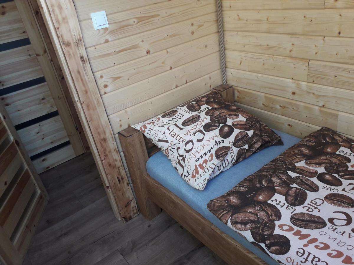 Baligród Jaskowa Chata Bieszczady Apartament Z Basenem מראה חיצוני תמונה
