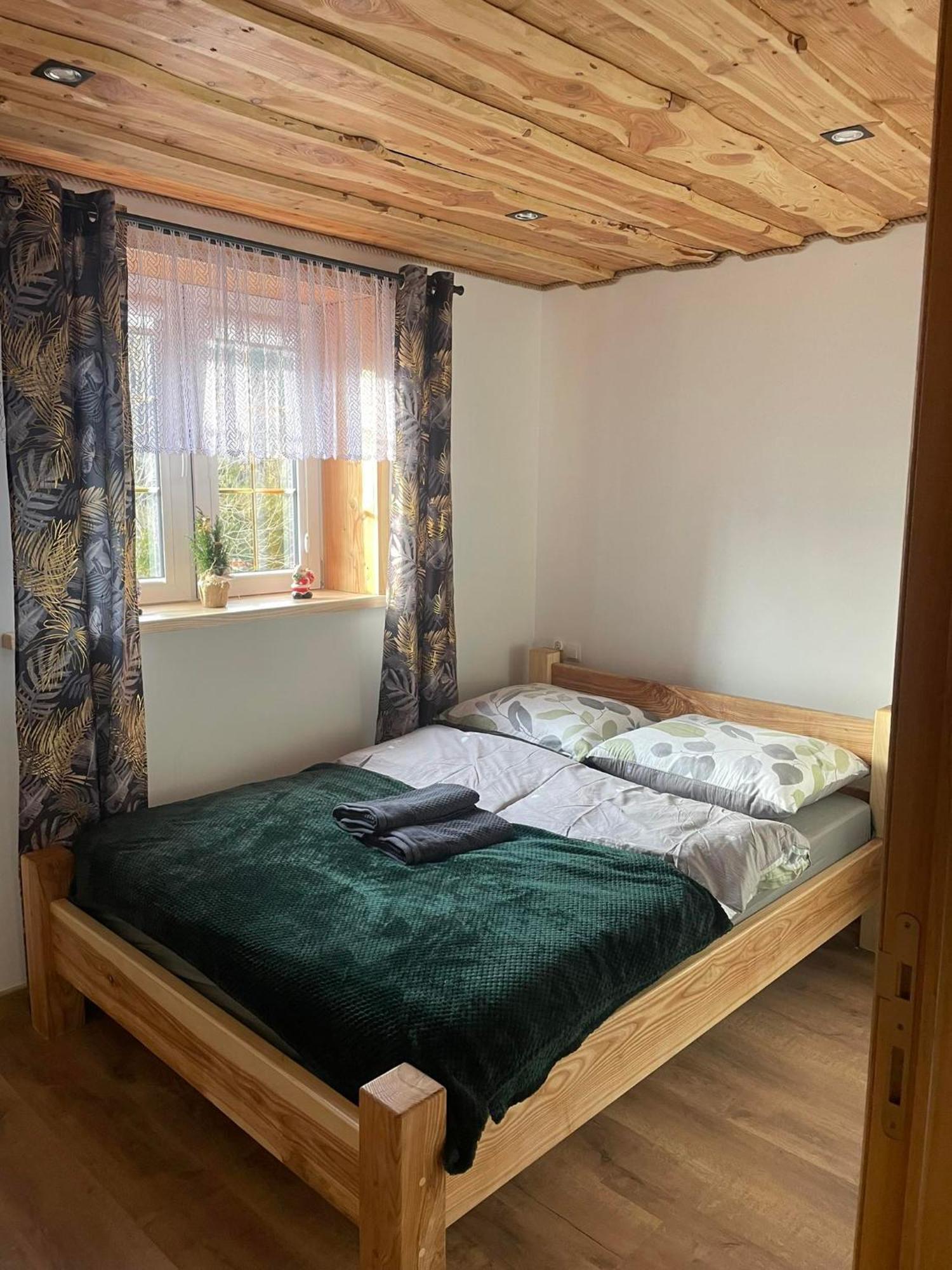 Baligród Jaskowa Chata Bieszczady Apartament Z Basenem מראה חיצוני תמונה